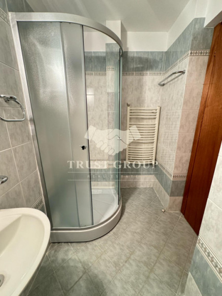 Penthouse cu vedere spre Arcul de Triumf | 2 parcari | Ideal pentru un burlac | 