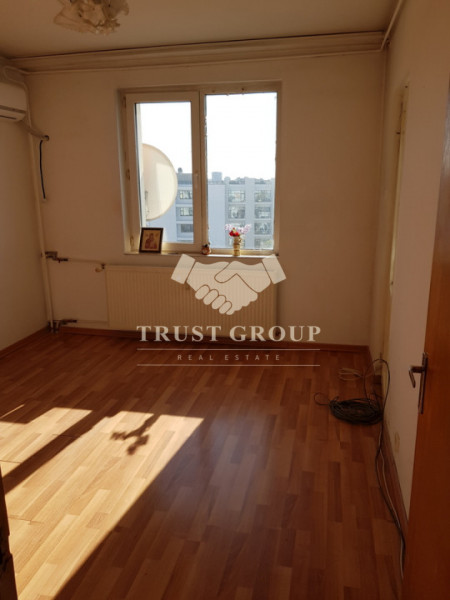 Apartament 3 camere Polona | 1981 | necesita renovare