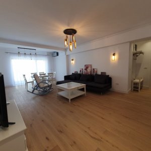 Apartament 3 camere  Victoriei