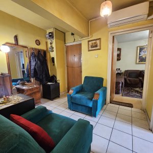 Apartament 4 camere Titulescu Centrala proprie