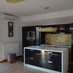 Apartament 3 camere Aleea Privighetorilor 