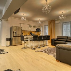 Apartament 3 camere Herastrau 