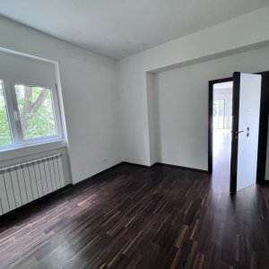 Apartament 4 camere Ultracentral | bloc reconsolidat | centrala termica