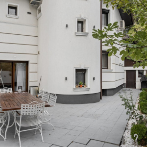 Casa Arcul de Triumf | 5 camere | Curte libera 200mp | renovata 2023