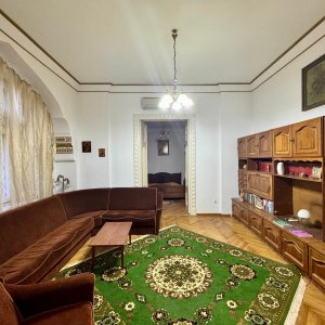 Apartament in vila | Victoriei | Curte comuna 