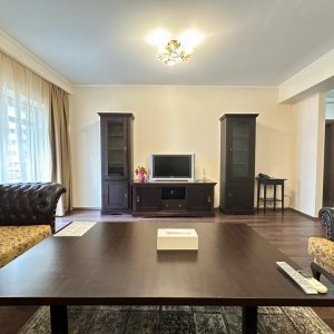 Apartament 3 camere Baneasa | Loc de parcare 