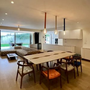 Apartament 4 camere Victoriei | Terasa si Curte 180mp | 2 locuri de parcare