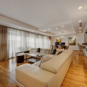 Penthouse 4 camere| Domenii | Loc de parcare 
