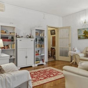 Apartament 4 camere | Sfinții Voievozi 