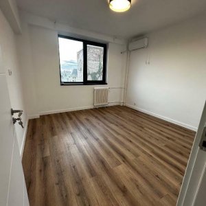 Apartament 4 camere Cismigiu | Centrala de imobil | Bloc constructie 1980