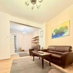 Apartament 2 camere Banu Manta | In vila | Centrala proprie