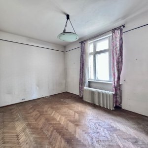 4 camere Parter in vila Cismigiu |+2 cam la demisol +1/2 din mansarda | Garaj