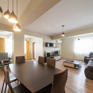 Apartament 4 camere Herastrau | Loc de parcare si boxa