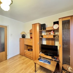Apartament 3 camere Victoriei | Imobil 1978 | Decomandat| 2 bai| 3 min de metrou