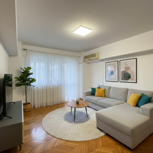 Apartament 3 camere Banu Manta - Clucerului | Imobil 1982 | Vedere spate