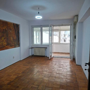Apartament 3 camere Cișmigiu | Imobil 1959