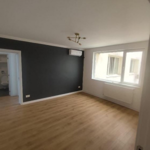 Apartament 3 camere 1 Mai | Imobil 1970