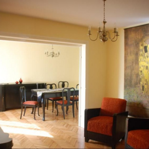 Apartament 3 camere Victoriei - Imobil 1940