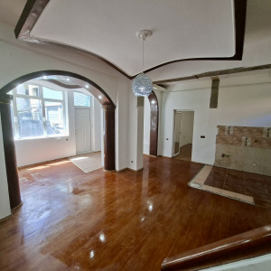 Casa 4 camere Unirii | Curte comuna 